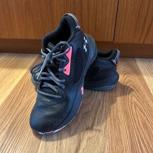 Under Armour Kids Black and Pink Sneakers